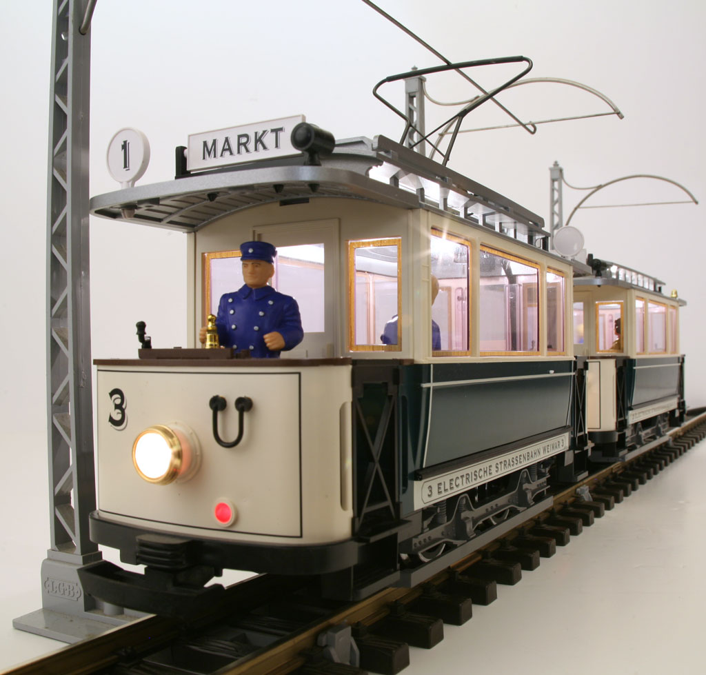 LGB 21355 Trolley Set Electrische Strassenbahn Weimar front left side view